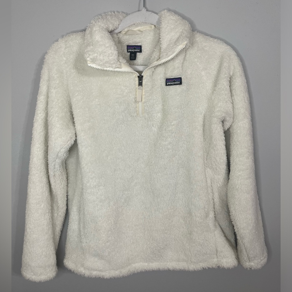 White Patagonia Quarter zip XXL